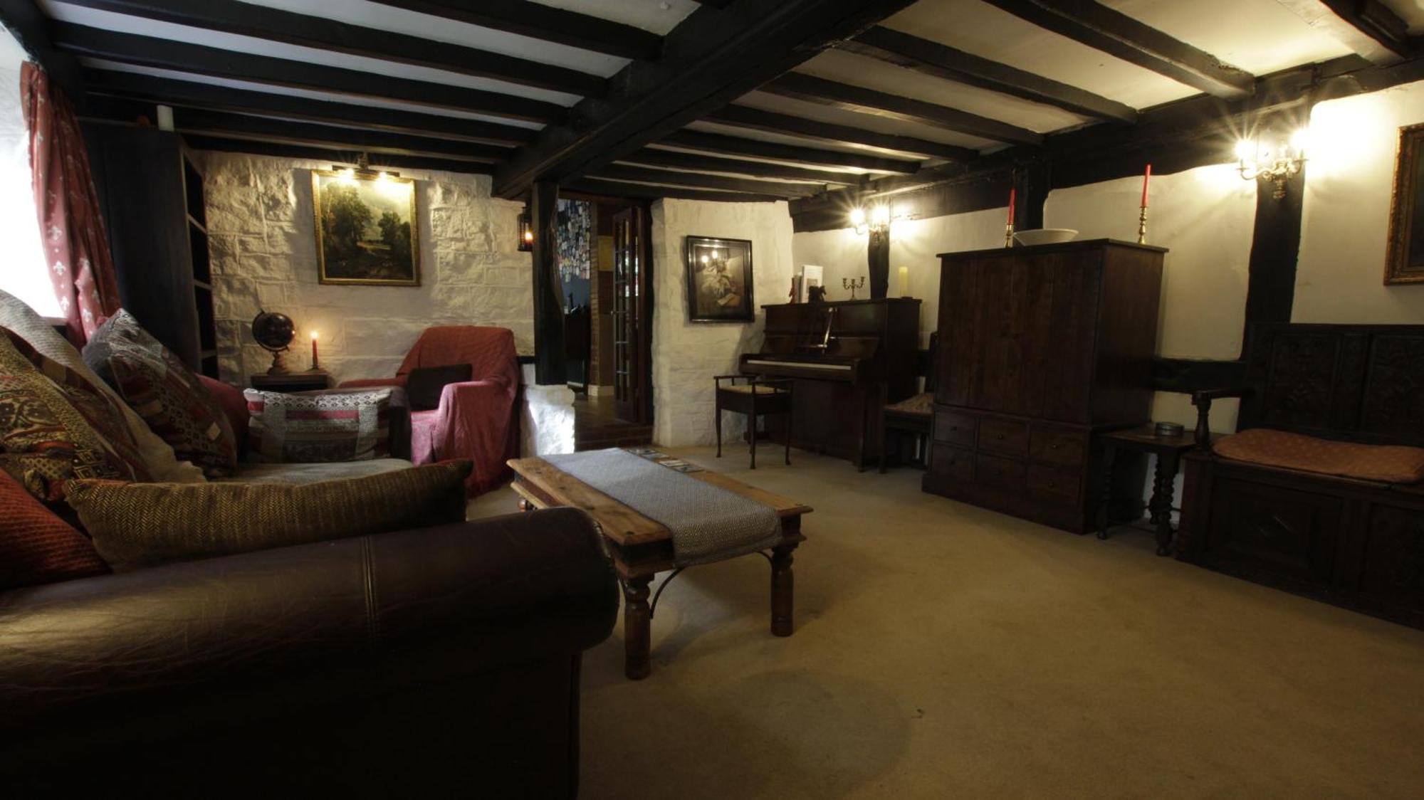 Beehive Cottage Allesley Екстер'єр фото